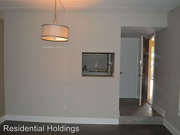3rd image of 115 S Lois Ave APT 102