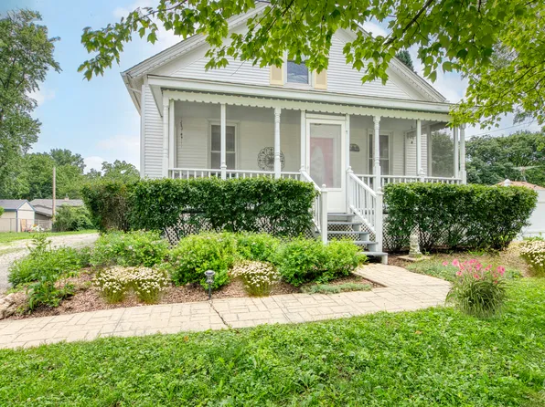 275 N Main St, Crystal Lake, IL 60014