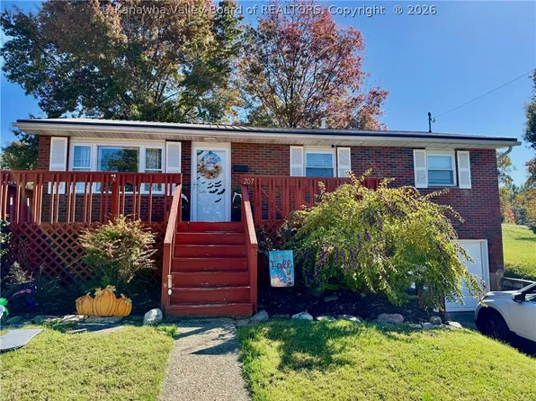 207 Edgewood Cir, Ripley, WV 25271