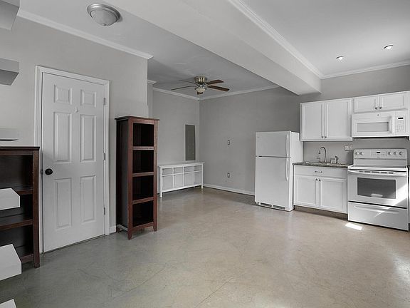 3rd image of 1921 S 11th St