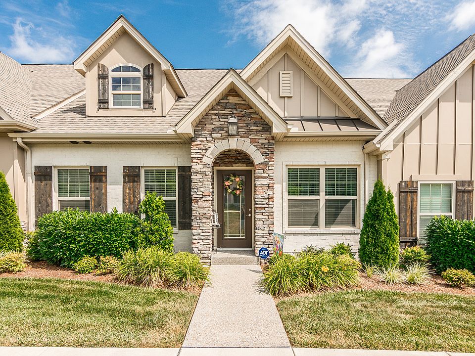 1st image of 293 Chancery Dr