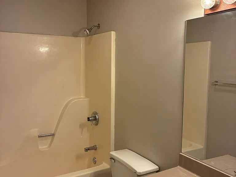1377 West Allen Street — Photo 7