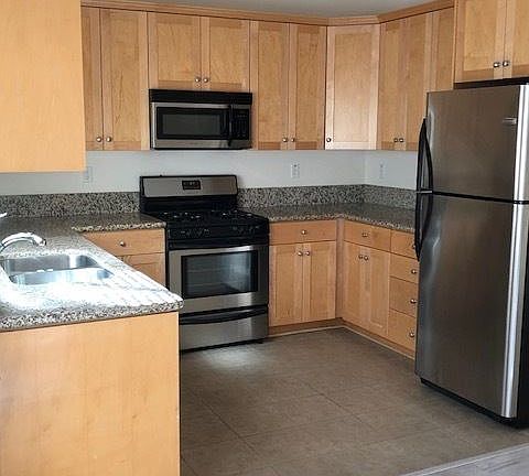 2nd image of 1075 N Maclay Ave #15