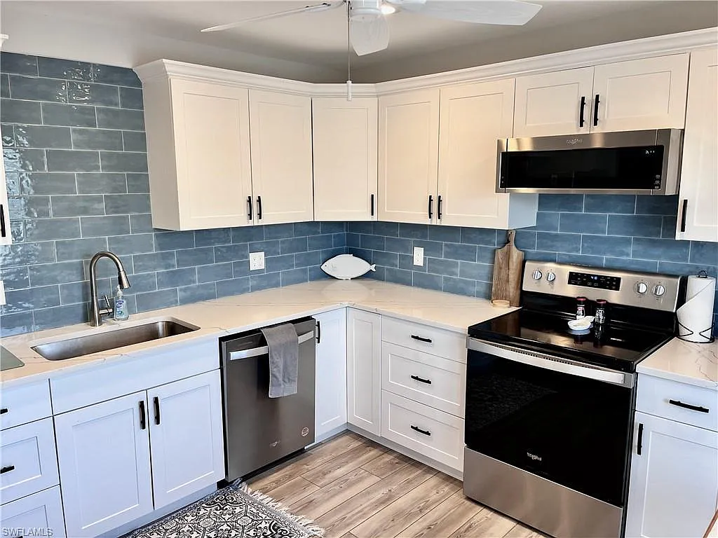 2 bed, 2.0 bath, 1335 sqft, $5,000 — Photo 4