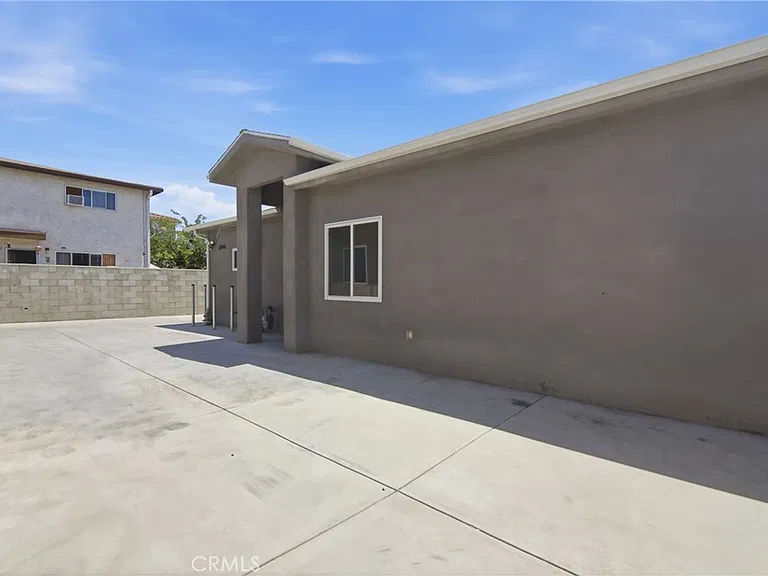 6944 Valmont St — Photo 2