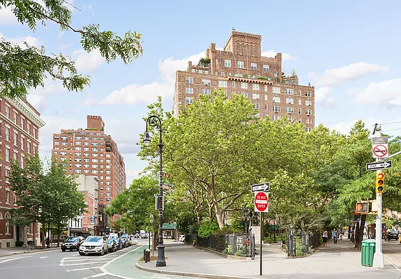 Rented by Keller Williams NYC | media 21