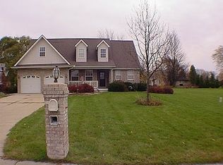 12079 Country Run Dr, Birch Run, MI 48415