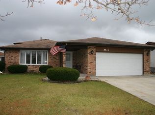 8915 W 169th Pl, Orland Hills, IL 60487