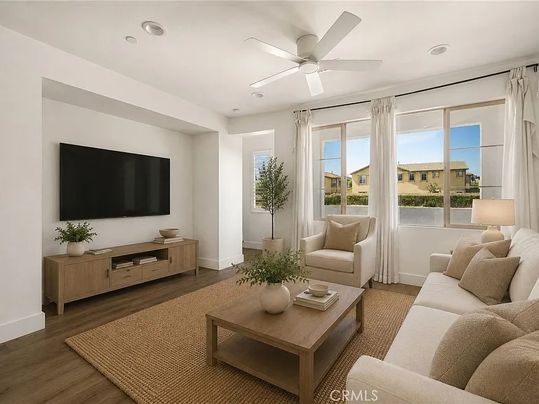 123 E Knox Dr — Photo 27