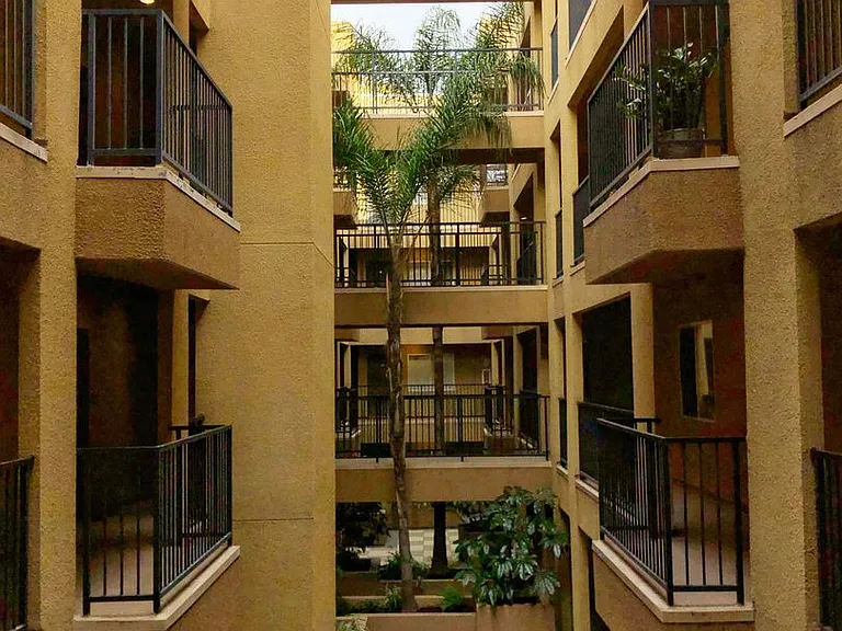Bella Villa - Laurel — Photo 17