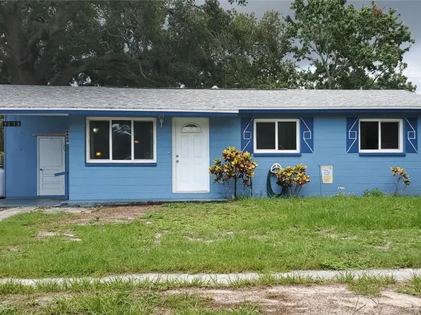 9098 Southern Comfort Dr, Largo, FL 33773