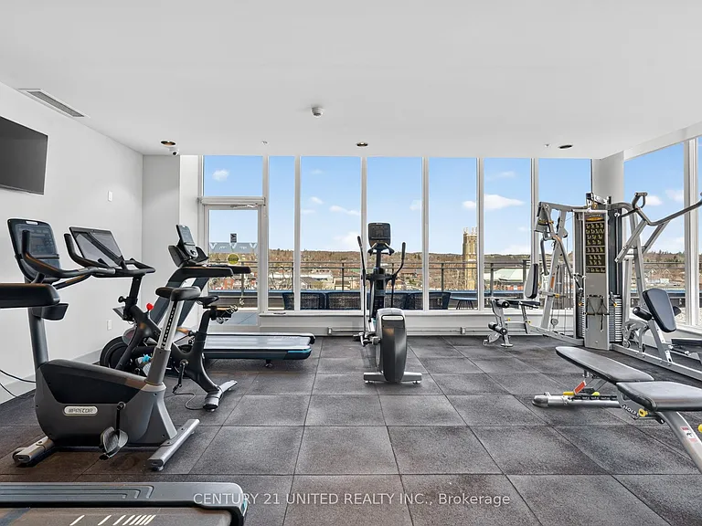 475 George St N #416 — Photo 22