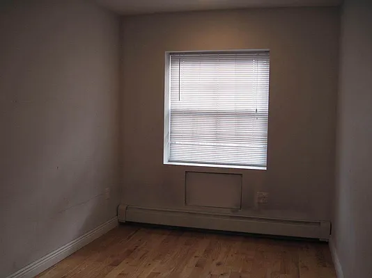 Rented by 18 REALTY | media 33