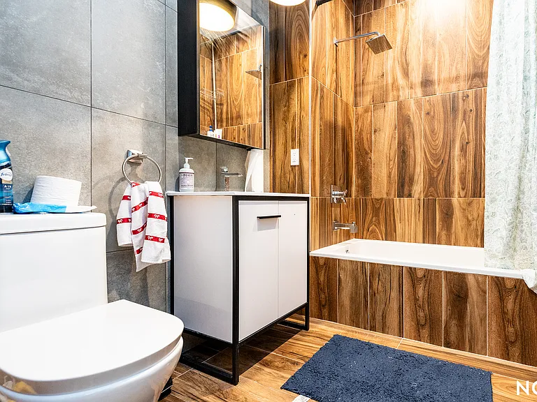 1461 Gates Ave #3H — Photo 7