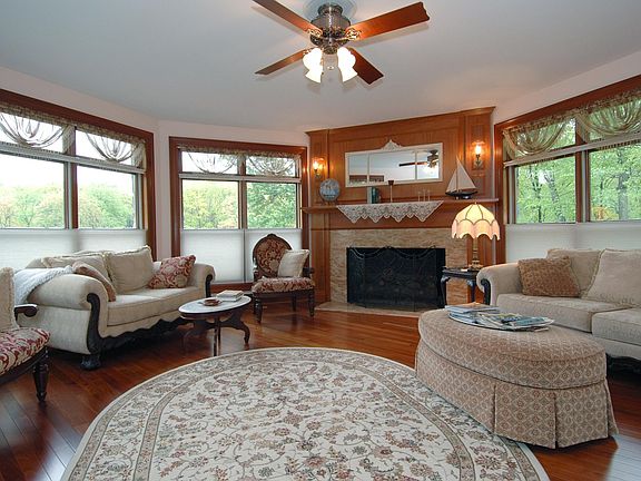 FAMILY ROOM WITH WALL OF WINDOWS