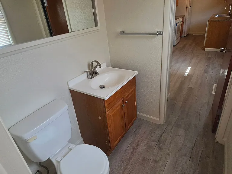 2023 Ridgewood Ln — Photo 10