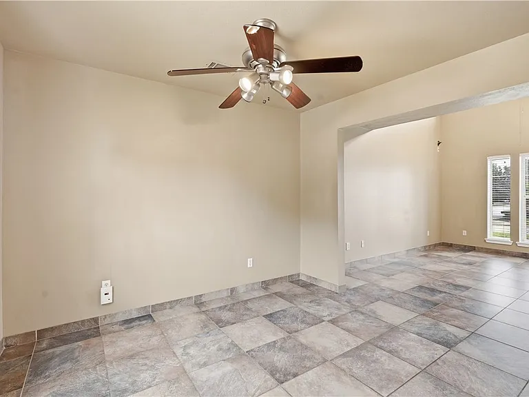 2443 Pintail Loop — Photo 4