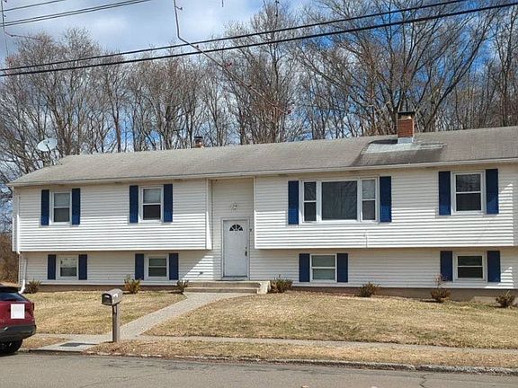 2nd image of 3 Green Hill Ln