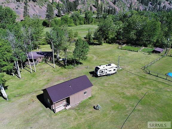 2nd image of 2562 Highway 93 N