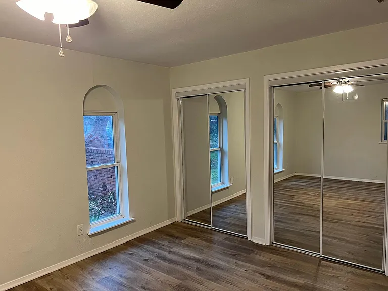 6913 Beaty St — Photo 2