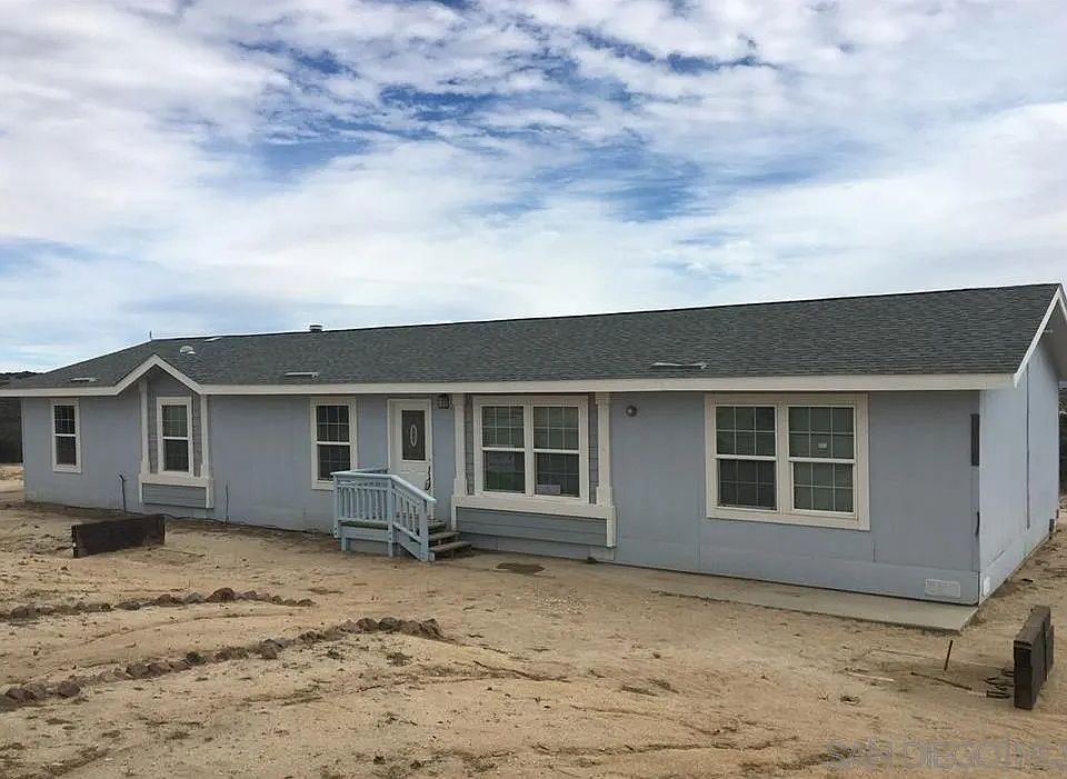 1st image of 38220 Tierra Real Rd