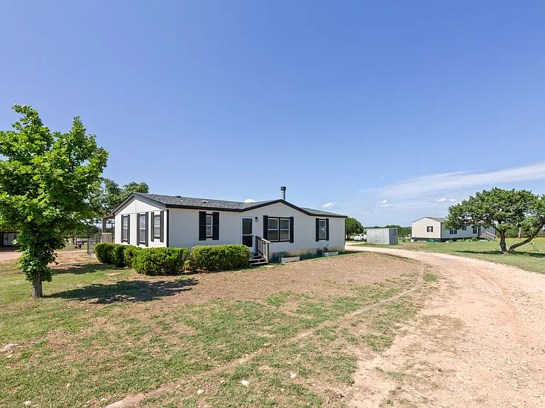 920 County Road 224 — Photo 35