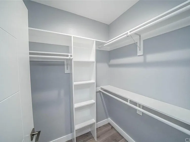 4820 Saint Charles Pl — Photo 17