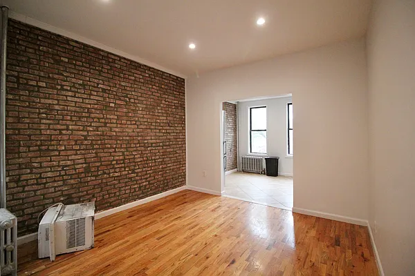 Rented by Hagstrom Management Inc | media 18