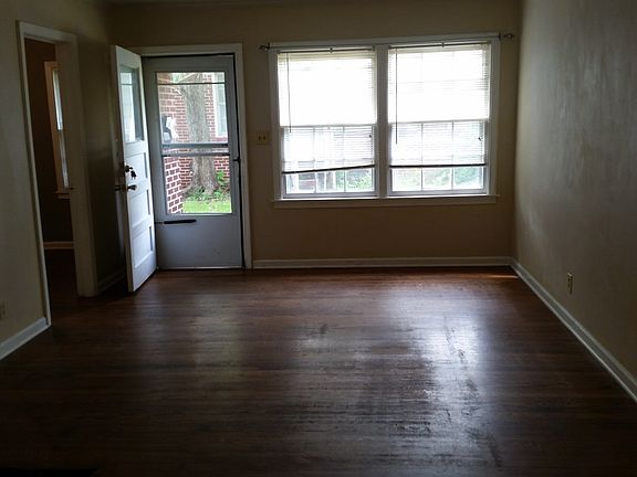 nice size living room hardwood floors