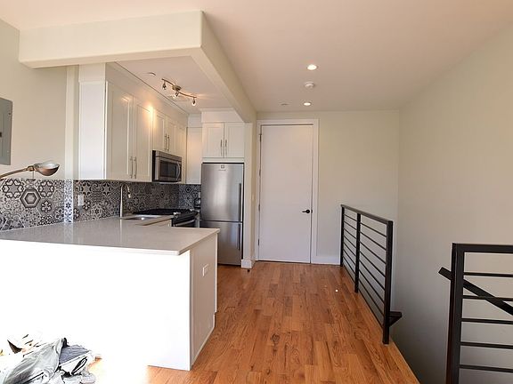 2nd image of 337 Herkimer St #1B
