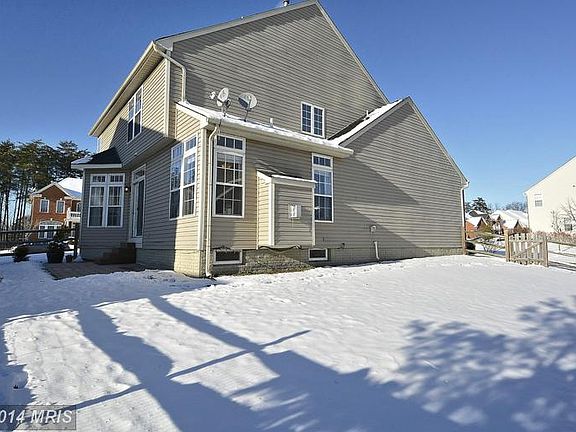 2nd image of 4801 Riveria Way