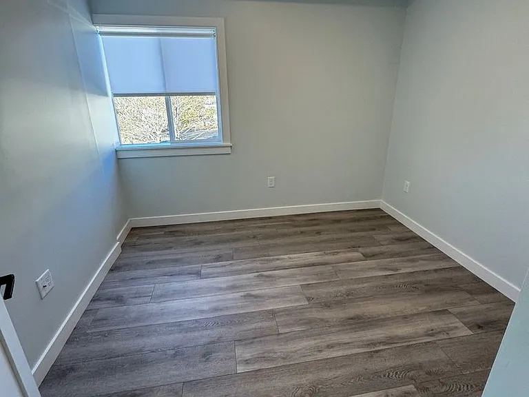 310 BARNSTABLE ROAD RESIDENCES LLC — Photo 37