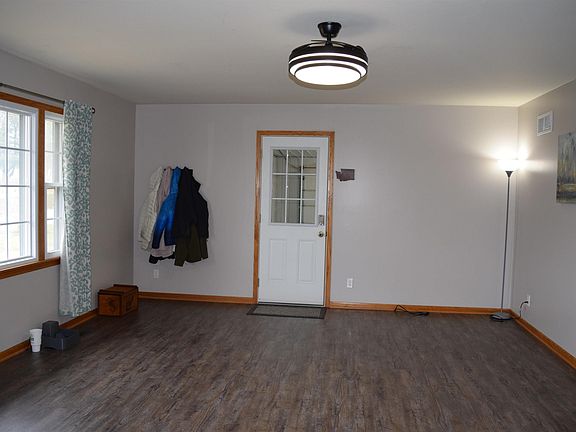 4th image of 3965 N Caborn Rd