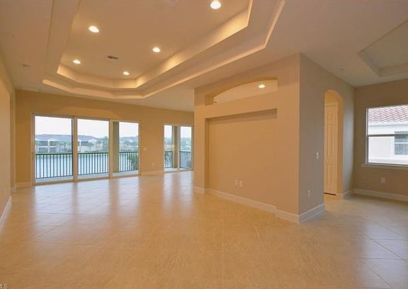3rd image of 10210 Glastonbury Cir #202