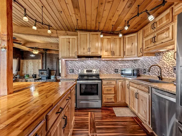 11444 NW Lister Ave, Prineville, OR 97754