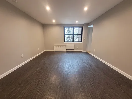 Rented by Bruma Realty LLC | media 3