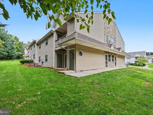 903 Horseshoe Dr, Royersford, PA 19468