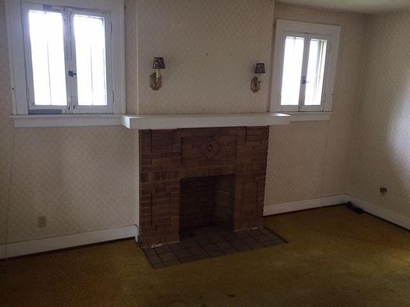 5th image of 3061 McHenry Ave