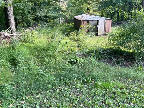 526 Griffin Pond Rd, South Abington Township, PA 18411