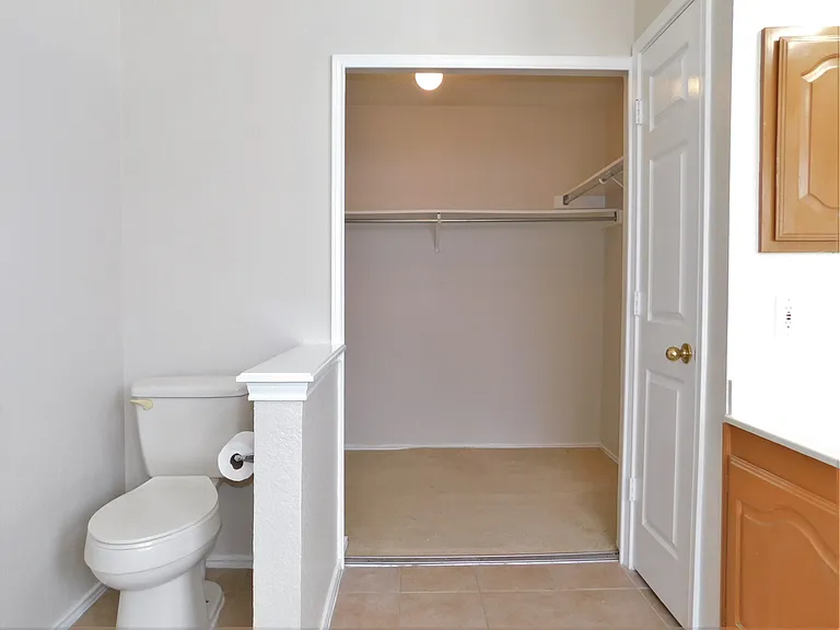 2409 Westview Trl — Photo 16