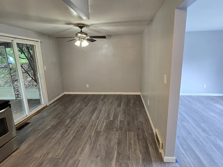 2103 Vantine St — Photo 11