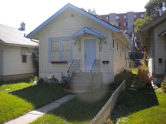 2nd image of 724 N 24th St