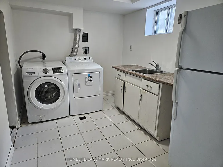 21 Highland Park Blvd — Photo 11
