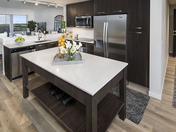 5th image of 301 Harbour Place Dr #10763607