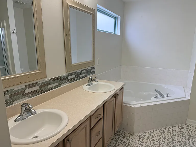 9278 Rolling Greens Trl — Photo 5