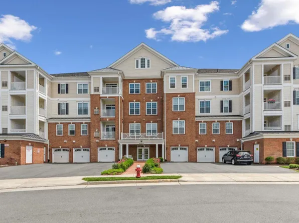 44605 York Crest Ter APT 207, Ashburn, VA 20147