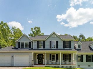 300 Hartlake Dr, Fredericksburg, VA 22406