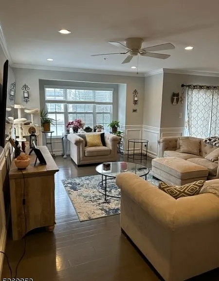 93 Lakeview Ct — Photo 12
