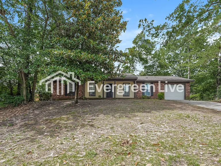 3507 Edmonton St — Photo 2