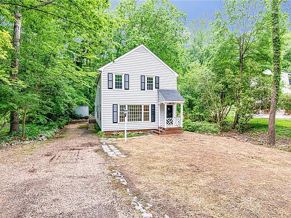 2nd image of 409 Brighton Dr